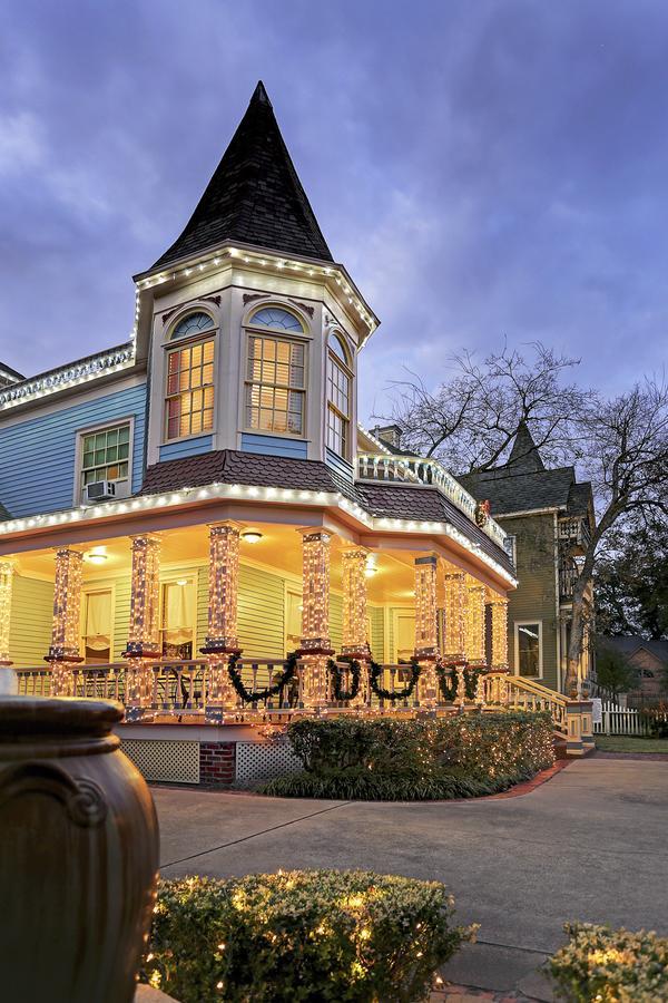 Sara'S Inn On The Boulevard Houston Exterior photo